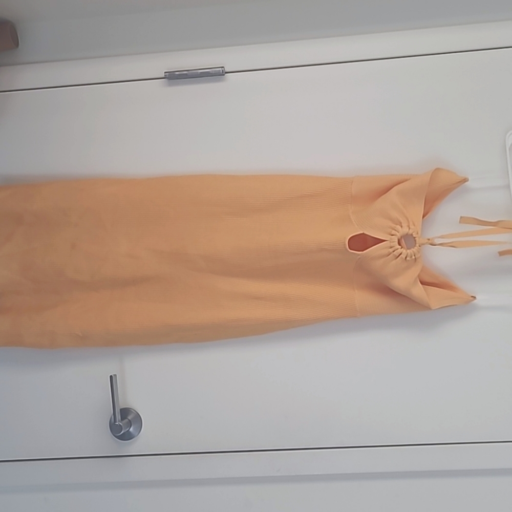 yellow tube dress